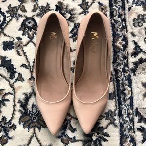 Women’s Nude Shoes